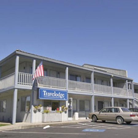 Travelodge By Wyndham Клирлейк Экстерьер фото