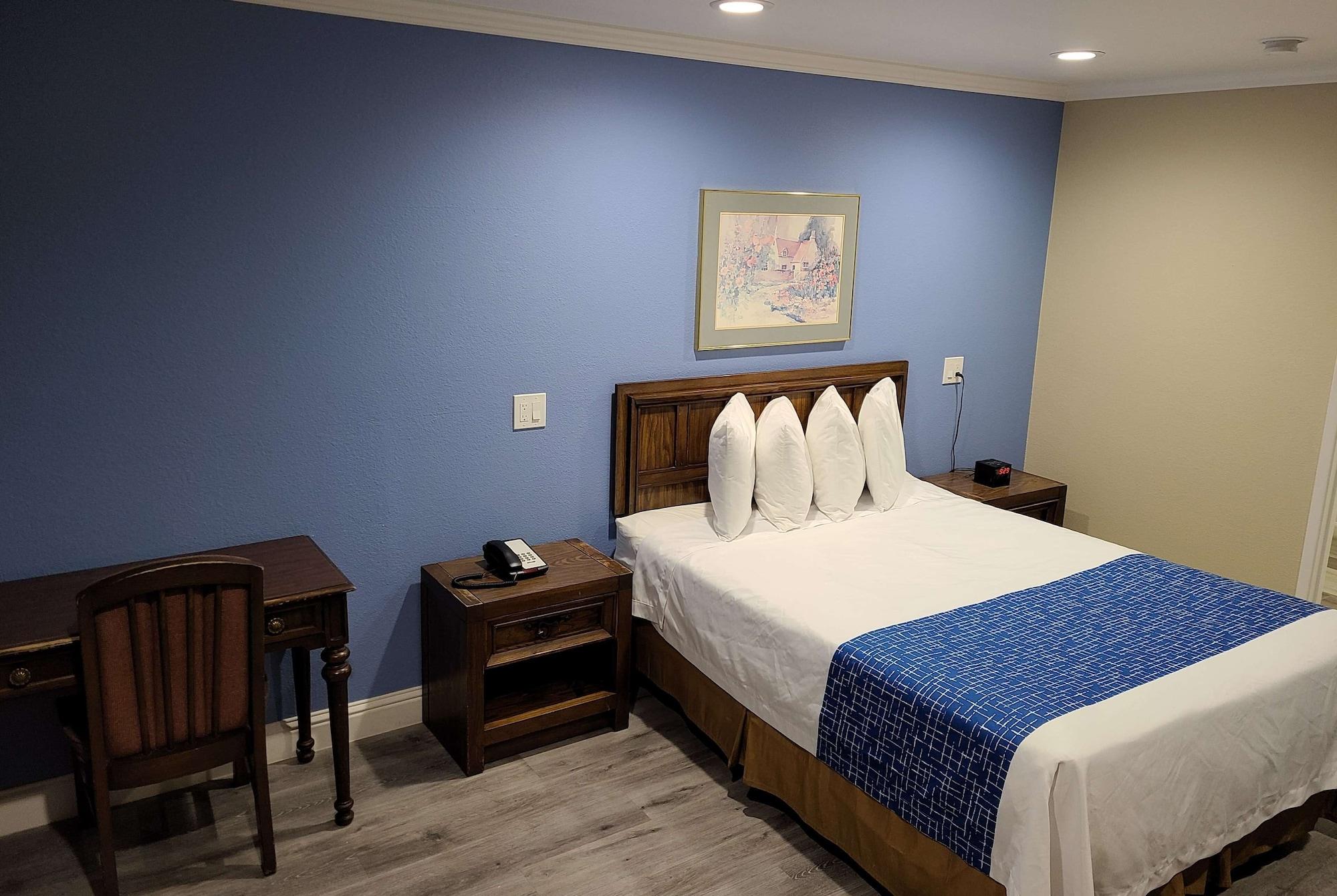 Travelodge By Wyndham Клирлейк Экстерьер фото